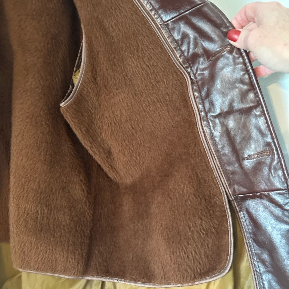 True vintage Leather Ranch Coat Sherpa Lined Western Car Coat Brown 70s USA - Picture 4 of 8